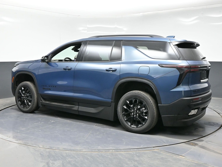 New 2026 Chevrolet Traverse 1LT Midnight - BraunAbility Side Entry Entry In Floor Automatic Ramp