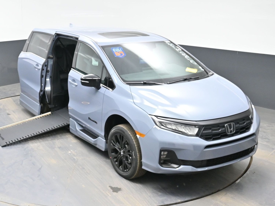 New 2026 Honda Odyssey Sport - BraunAbility Side Entry Entry In Floor Automatic Ramp