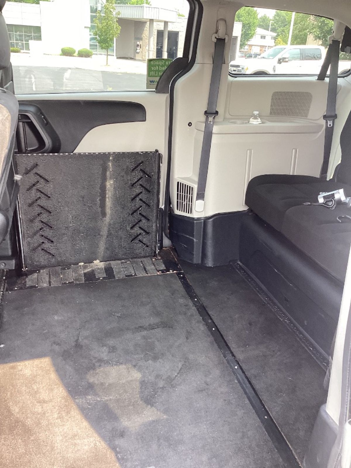 2015 DODGE GRAND CARAVAN - Image 10