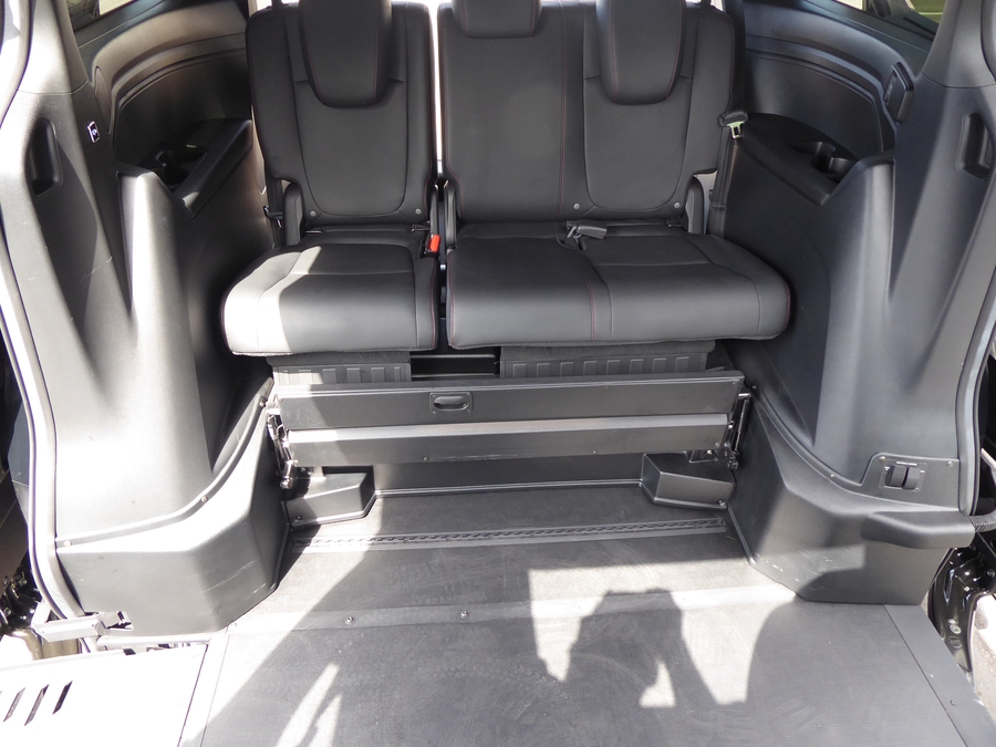 Used 2024 Honda Odyssey Sport - BraunAbility Side Entry In Floor Automatic Ramp