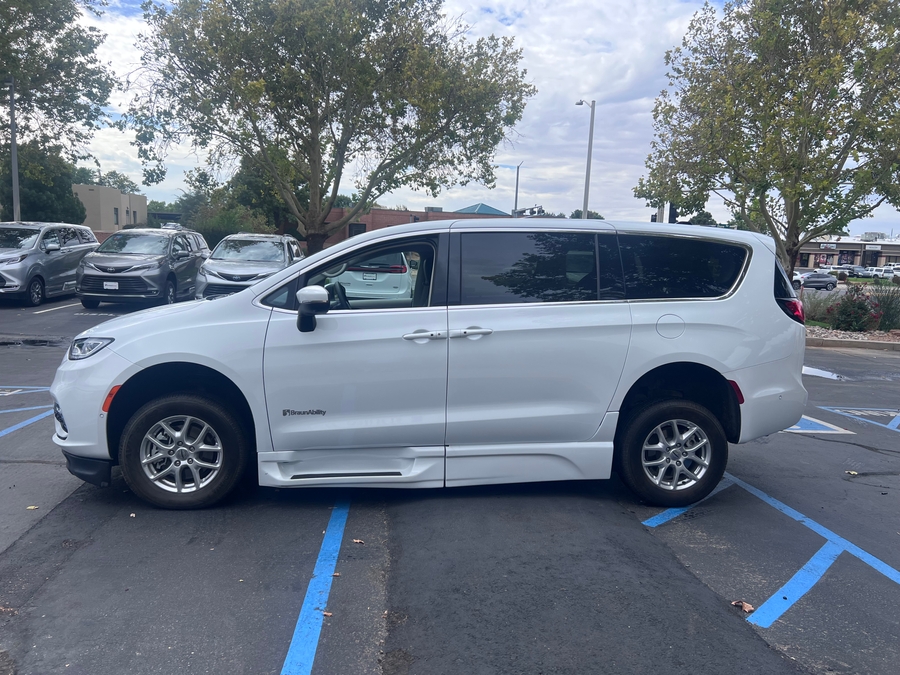 Used 2023 Chrysler Pacifica Touring L - BraunAbility Side Entry Fold Out Automatic Ramp