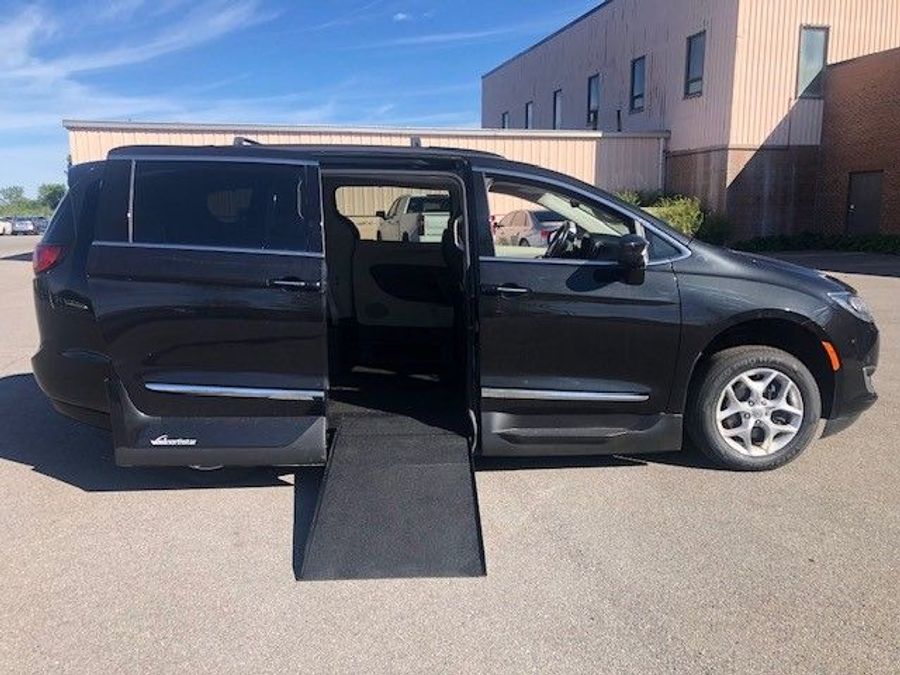 Used 2017 Chrysler Pacifica Touring Plus - VMI Side Entry Entry In Floor Automatic Ramp