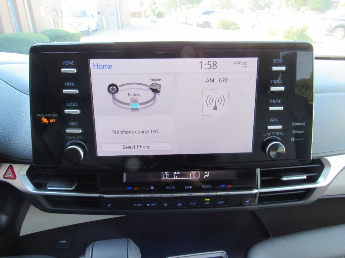 2024 TOYOTA SIENNA - Image 6