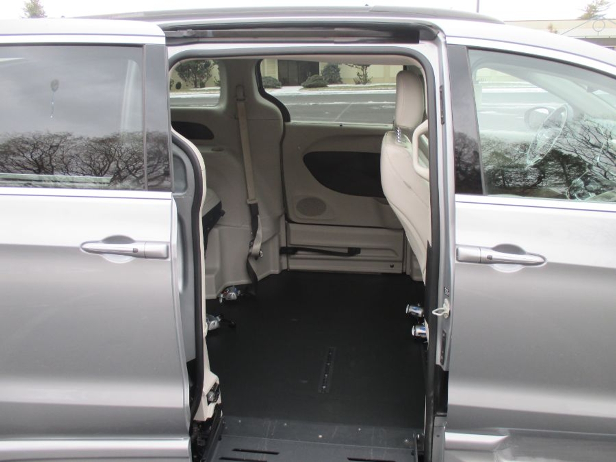 2021 CHRYSLER VOYAGER - Image 10