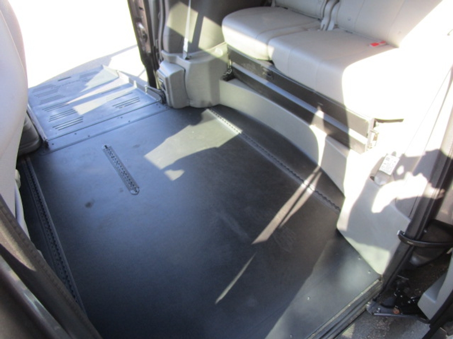 Used 2019 Toyota Sienna XLE Base - BraunAbility Side Entry Entry Fold Out Automatic Ramp