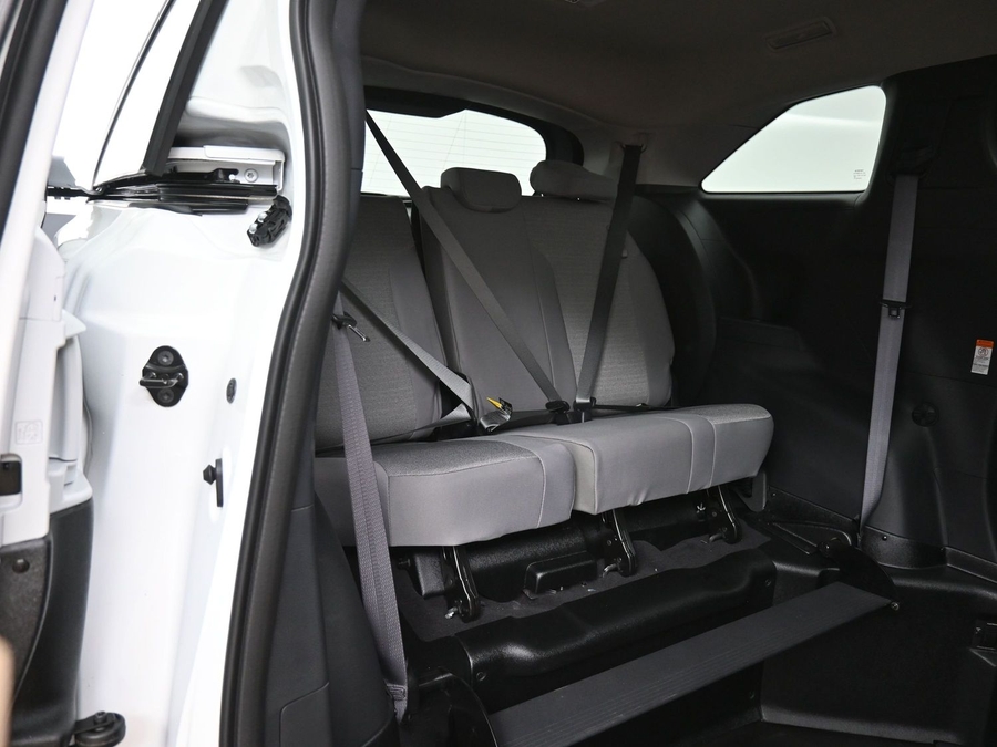 New 2025 Toyota Sienna Hybrid LE - BraunAbility Side Entry Entry Fold Out Automatic Ramp