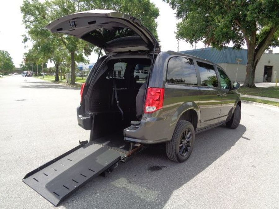 Used 2019 Dodge Grand Caravan GT - Ryno Rear Entry Entry Fold Out Manual Ramp