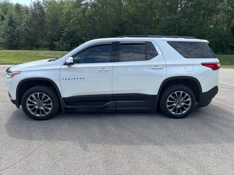 Used 2021 Chevrolet Traverse 3LT - BraunAbility Side Entry In Floor Automatic Ramp