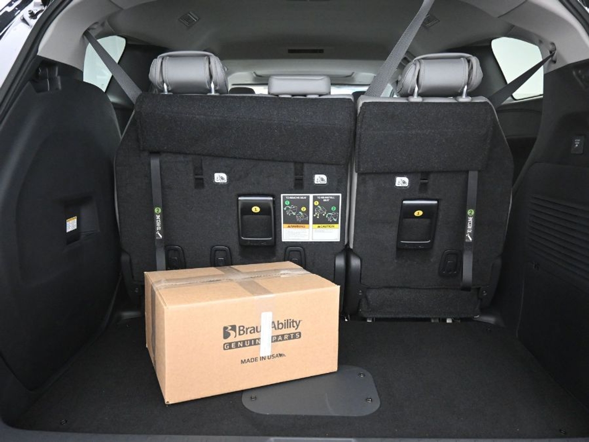 2025 TOYOTA SIENNA - Image 14