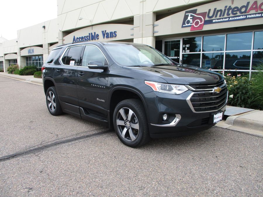Used 2021 CHEVROLET TRAVERSE 3LT - BraunAbility Side Entry Entry In Floor Automatic Ramp