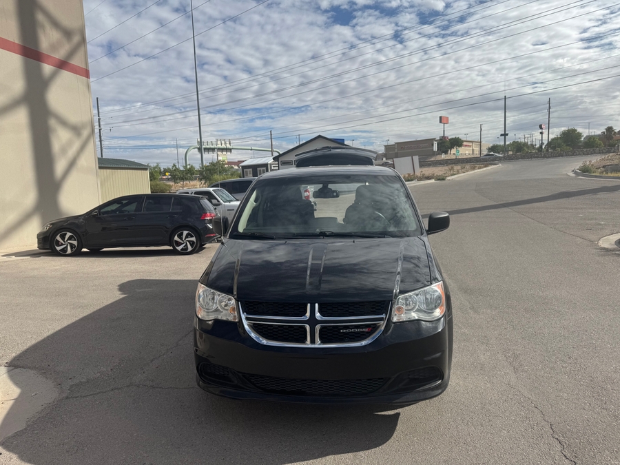 Used 2019 Dodge Grand Caravan SE - OTH Rear Entry Entry Fold Out Manual Ramp