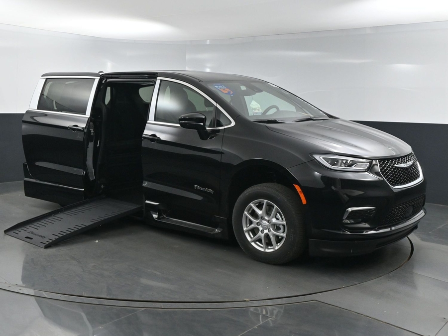 Black Chrysler Pacifica with Side Entry Automatic Fold Out ramp