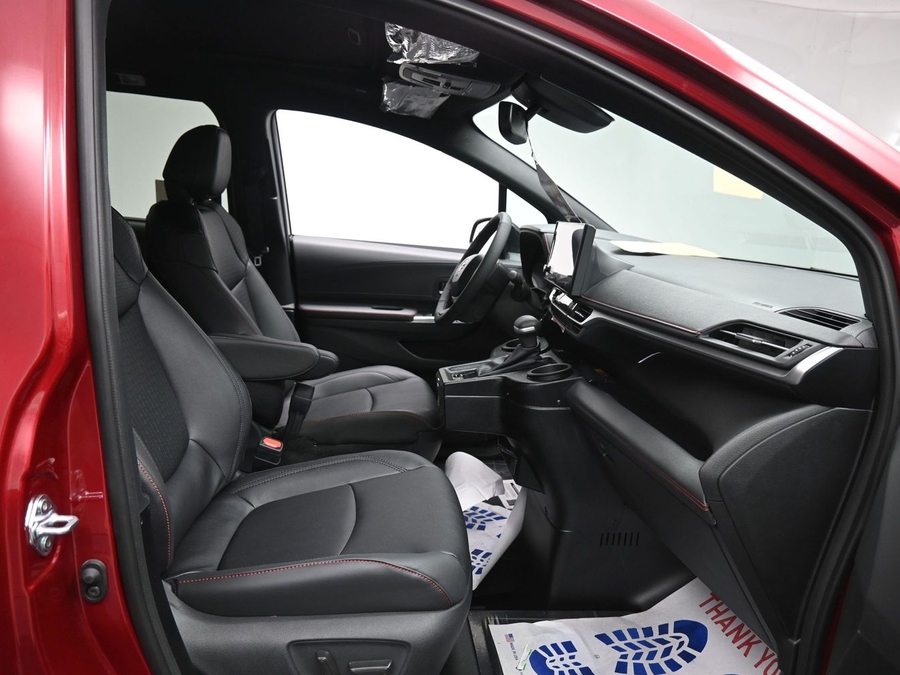 New 2026 Toyota Sienna Hybrid XSE Sport - BraunAbility Side Entry Entry Fold Out Automatic Ramp