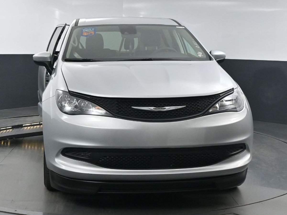 2023 CHRYSLER VOYAGER - Image 3