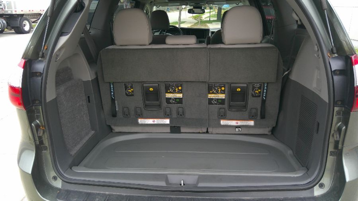 2018 TOYOTA SIENNA - Image 8