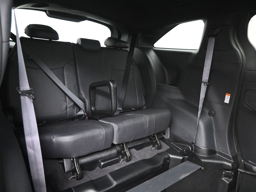 Black Toyota Sienna image number 3