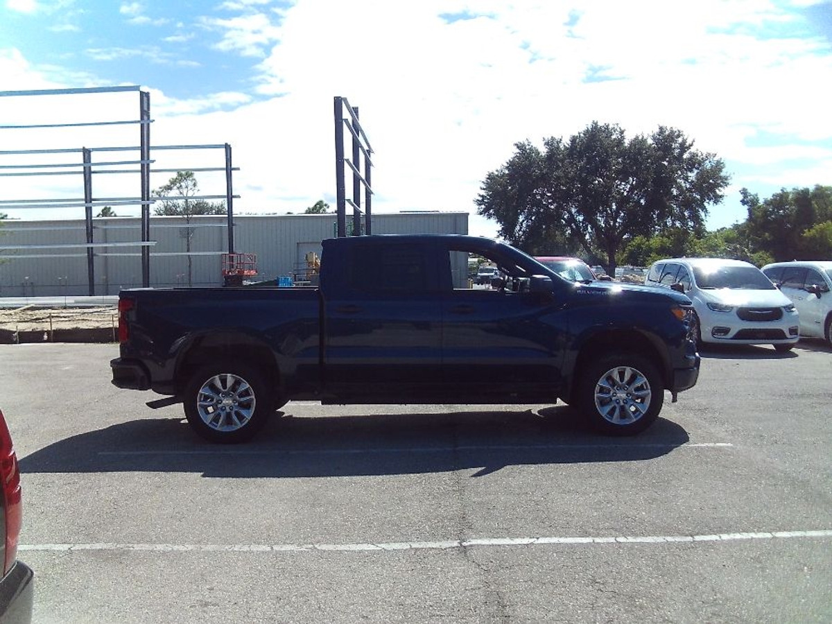 2023 CHEVROLET SILVERADO - Image 8