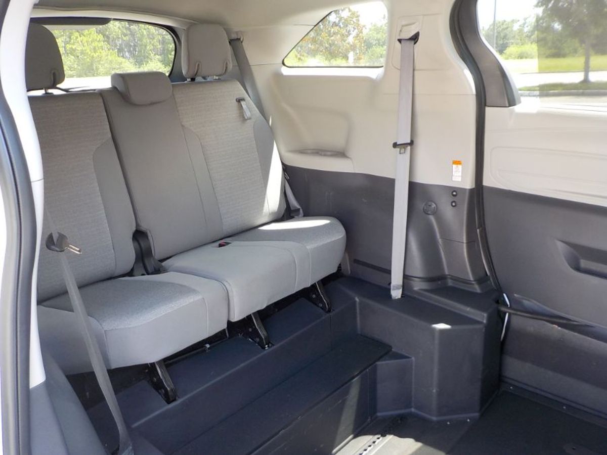 2022 TOYOTA SIENNA - Image 17