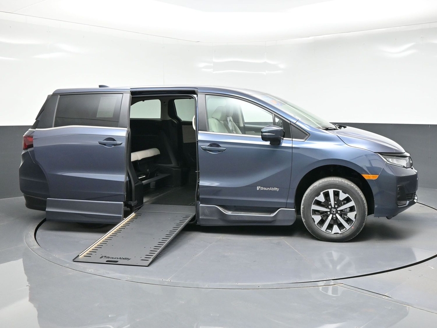 New 2026 Honda Odyssey EX-L - BraunAbility Side Entry Entry In Floor Automatic Ramp