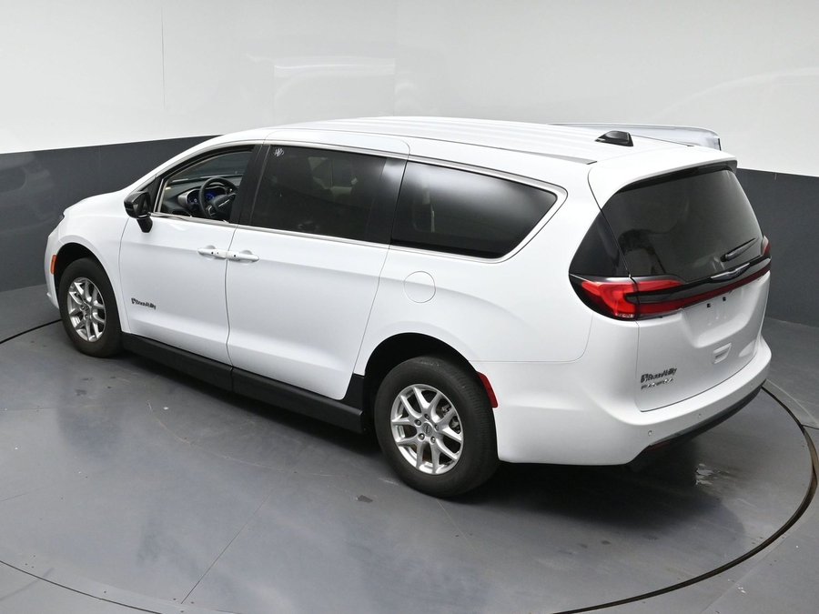 Used 2024 Chrysler Pacifica Touring L - BraunAbility Side Entry Fold Out Manual Ramp