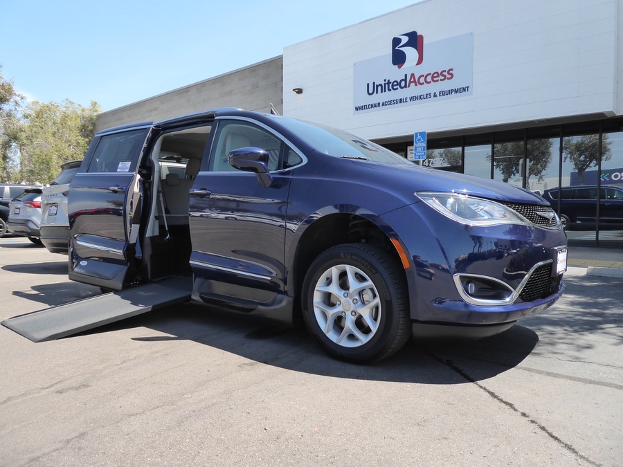 Used 2017 Chrysler Pacifica Touring L Plus - VMI Side Entry In Floor Automatic Ramp