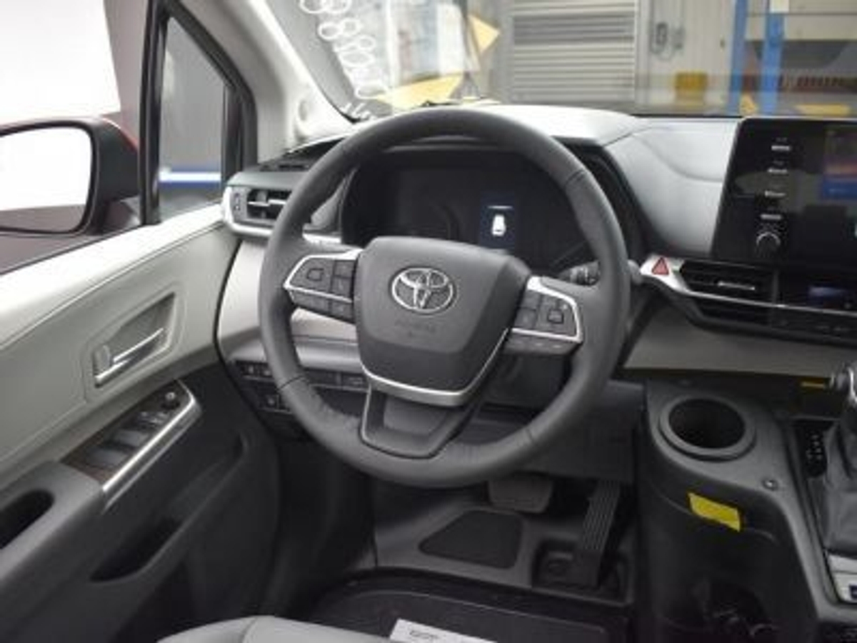 2021 TOYOTA SIENNA - Image 7