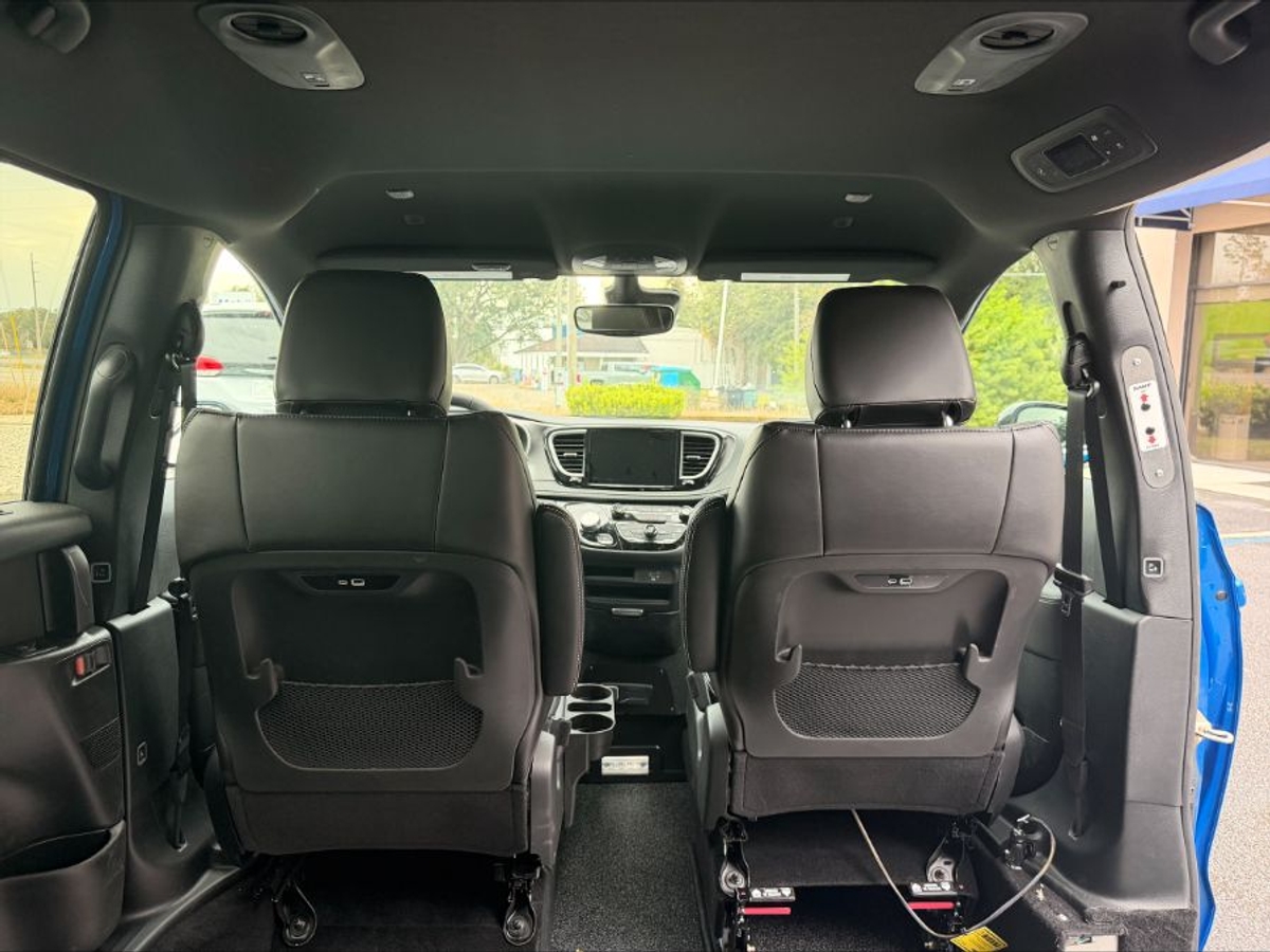 2026 CHRYSLER PACIFICA - Image 5