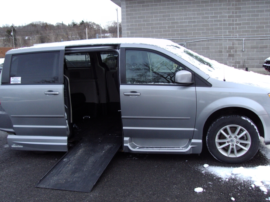 Used 2015 Dodge Grand Caravan SXT - VMI Side Entry Entry In Floor Automatic Ramp