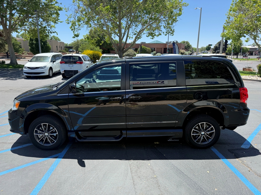 Used 2017 Dodge Grand Caravan SXT - VMI Side Entry Entry In Floor Manual Ramp