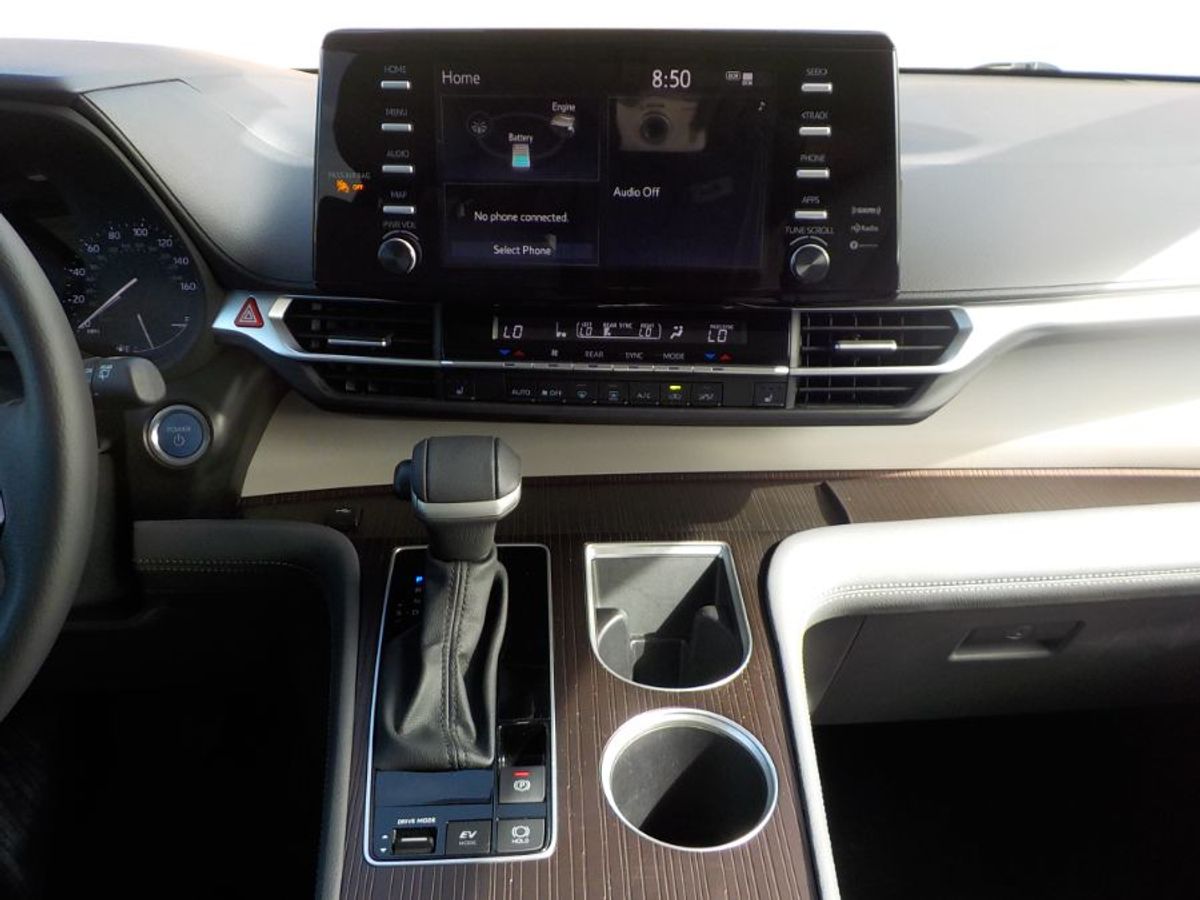 2024 TOYOTA SIENNA - Image 12