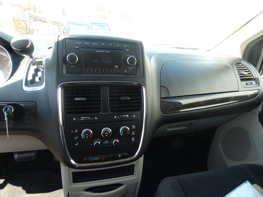 2016 Dodge Grand Caravan SE - Photo 10
