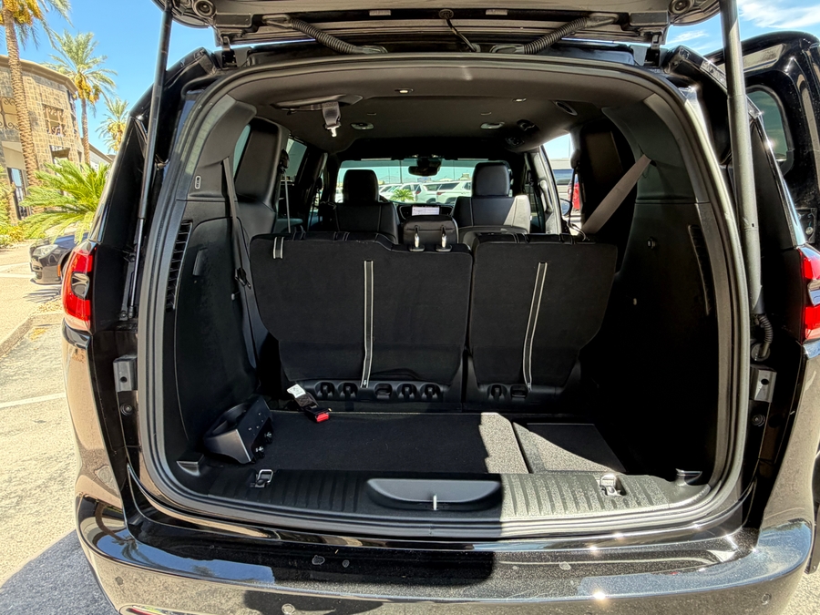 Used 2025 Chrysler Pacifica Select - BraunAbility Side Entry Fold Out Automatic Ramp