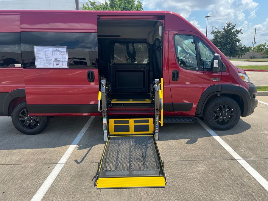 New 2024 Ram ProMaster SLT 2500 - Fenton Mobility Side Entry Entry Lift Automatic Ramp