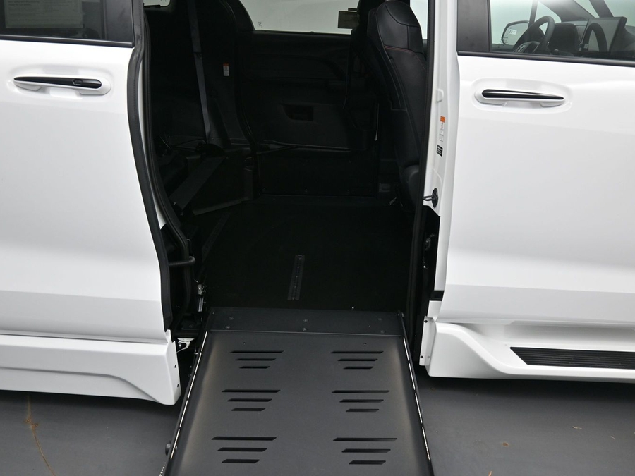 New 2026 Toyota Sienna Hybrid XSE Sport - BraunAbility Side Entry Fold Out Automatic Ramp