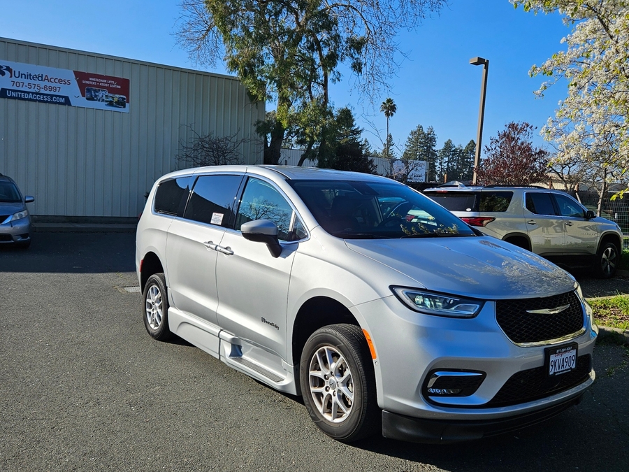 Used 2023 Chrysler Pacifica Touring L Safety - BraunAbility Side Entry Entry Fold Out Automatic Ramp