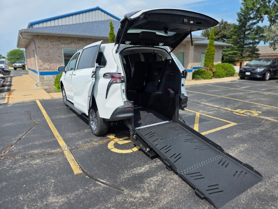 White Toyota Sienna with Rear Entry Manual Fold Out ramp
