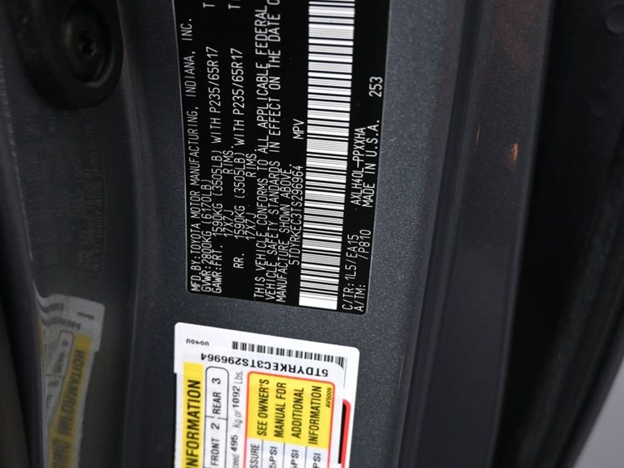 New 2026 Toyota Sienna Hybrid XLE Add - BraunAbility Side Entry Fold Out Automatic Ramp