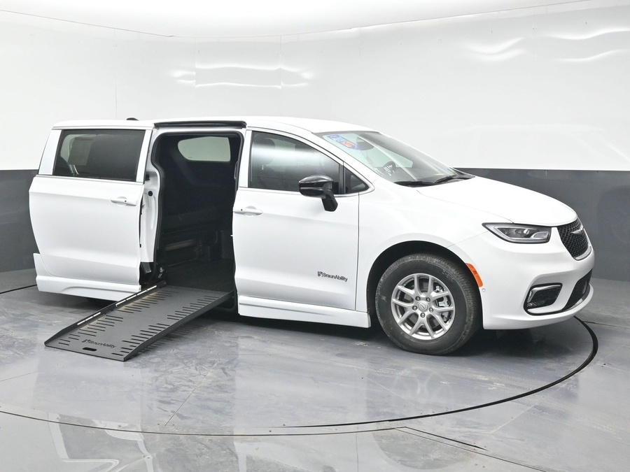 White Chrysler Pacifica with Side Entry Automatic Fold Out ramp