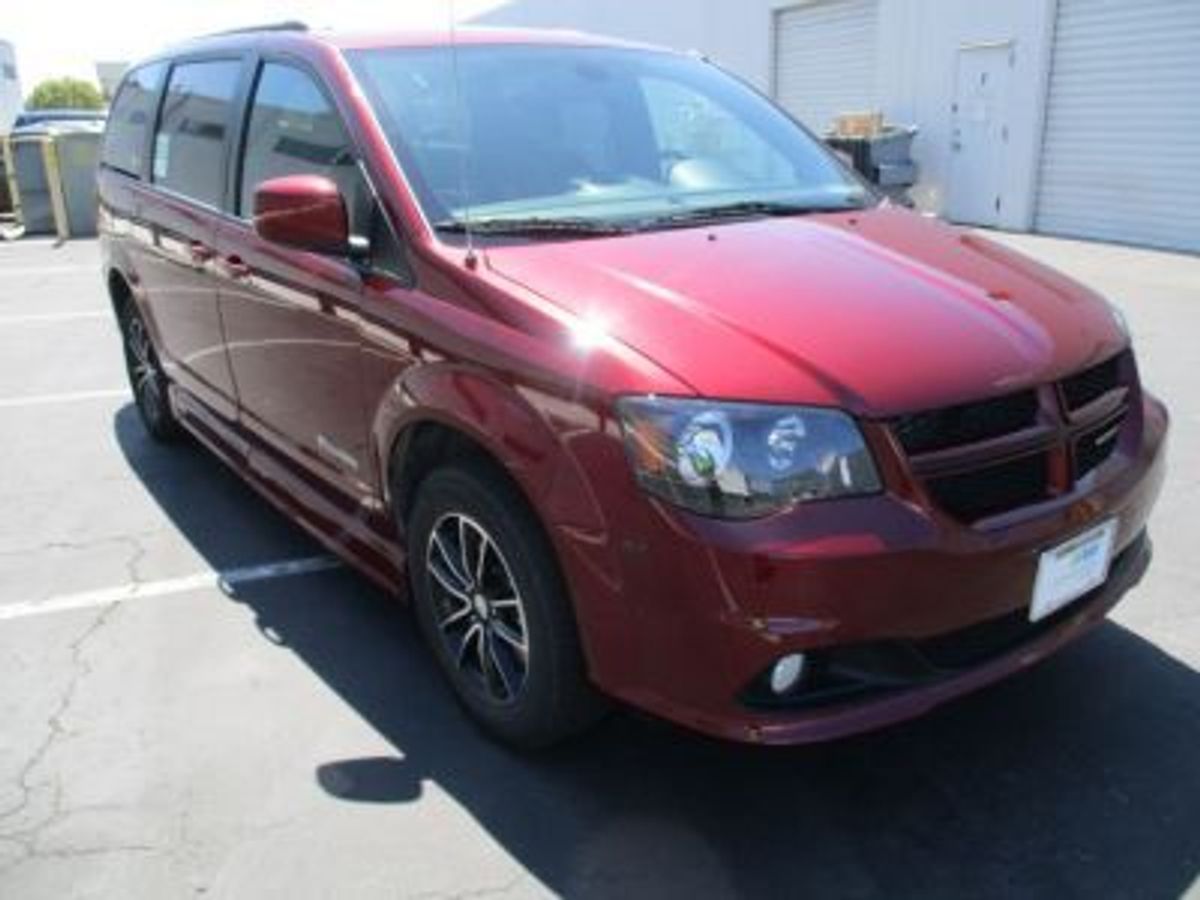 Red Dodge Grand Caravan image number 1
