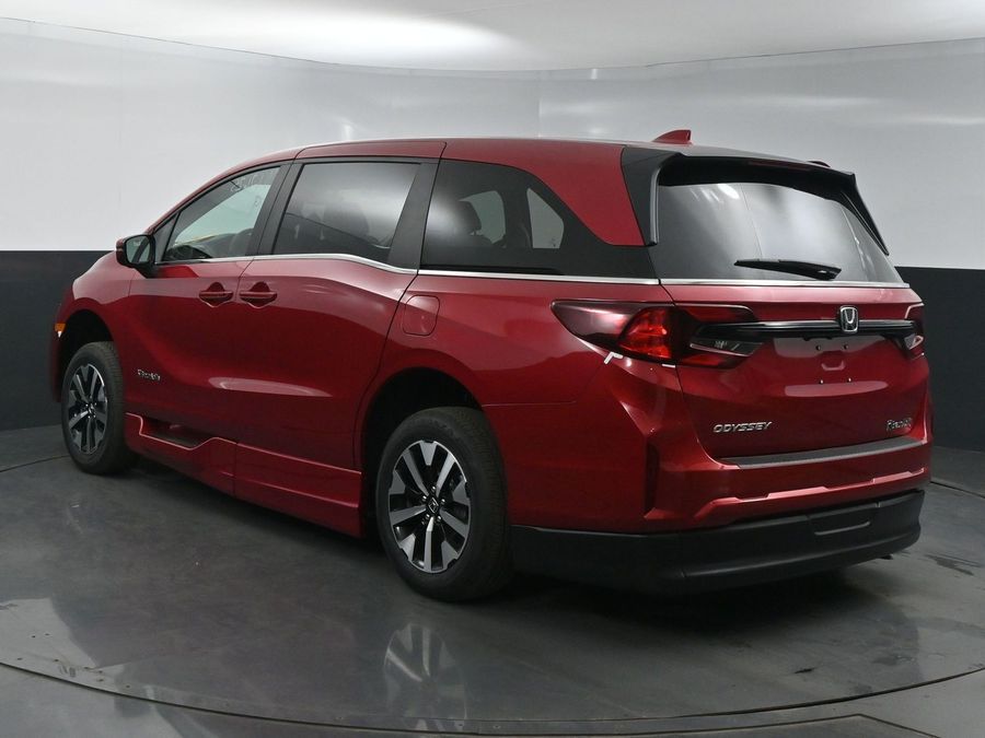 New 2025 Honda Odyssey EX-L - BraunAbility Side Entry Entry In Floor Automatic Ramp