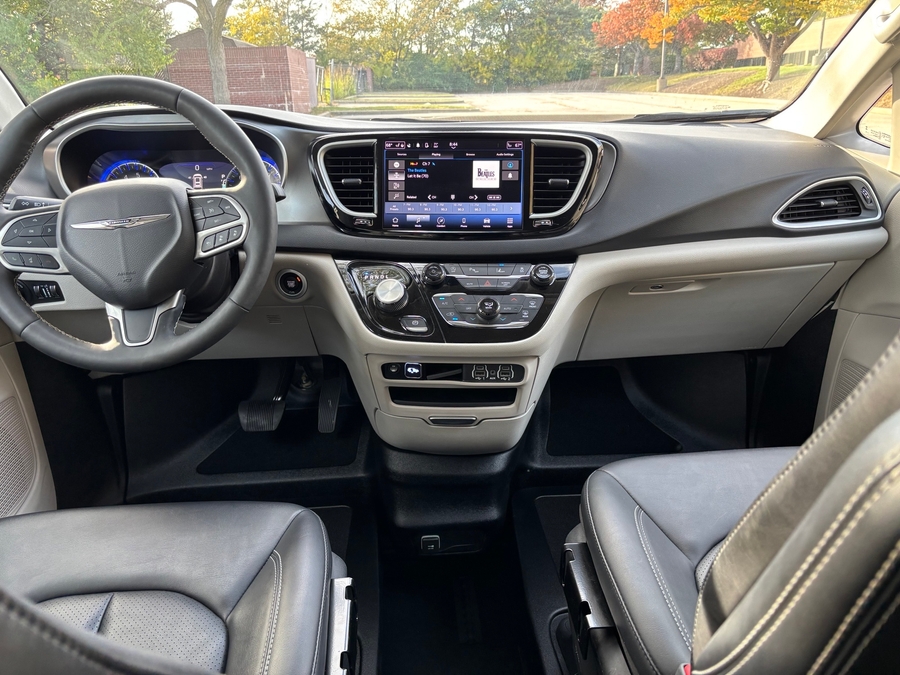 Used 2024 Chrysler Pacifica Touring L - BraunAbility Side Entry Entry In Floor Automatic Ramp