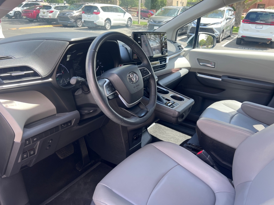 Used 2021 Toyota Sienna Hybrid XLE - VMI Side Entry In Floor Automatic Ramp
