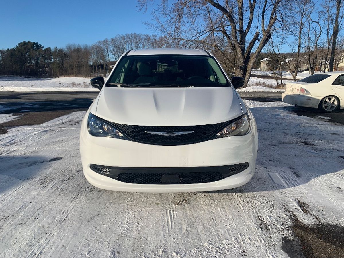 2024 CHRYSLER VOYAGER - Image 21