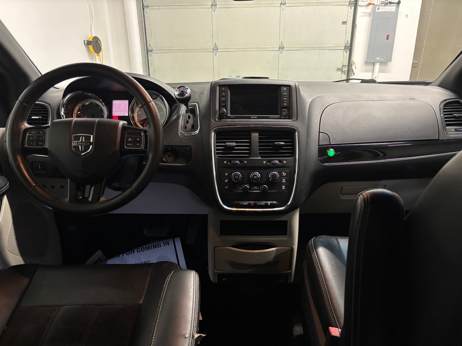 Used 2017 Dodge Grand Caravan SXT - VMI Side Entry In Floor Automatic Ramp