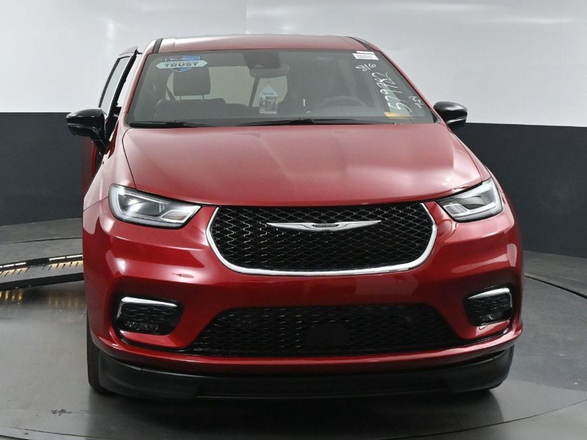 2025 CHRYSLER PACIFICA - Image 2