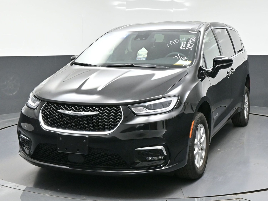 Used 2025 Chrysler Pacifica Select - BraunAbility Rear Entry Fold Out Manual Ramp