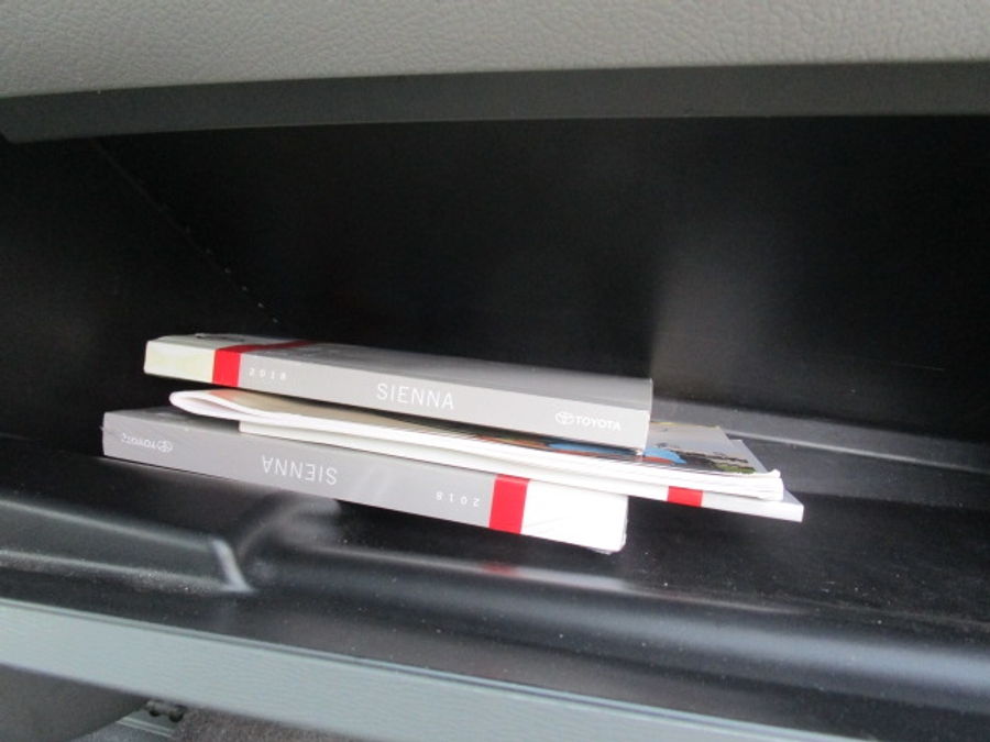 Used 2018 Toyota Sienna XLE Base - VMI Side Entry Entry In Floor Automatic Ramp