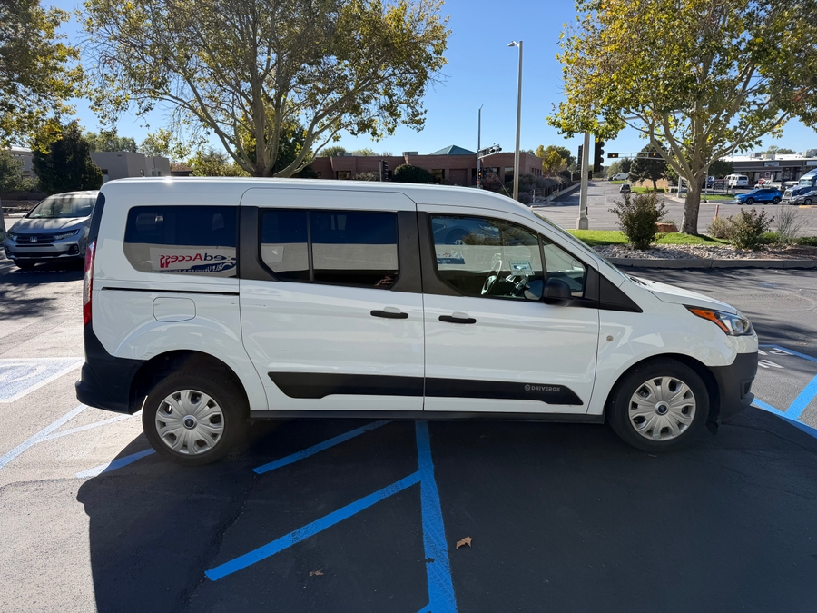 Used 2022 Ford Transit Connect XL - DRIVERGE Rear Entry Entry Fold Out Manual Ramp