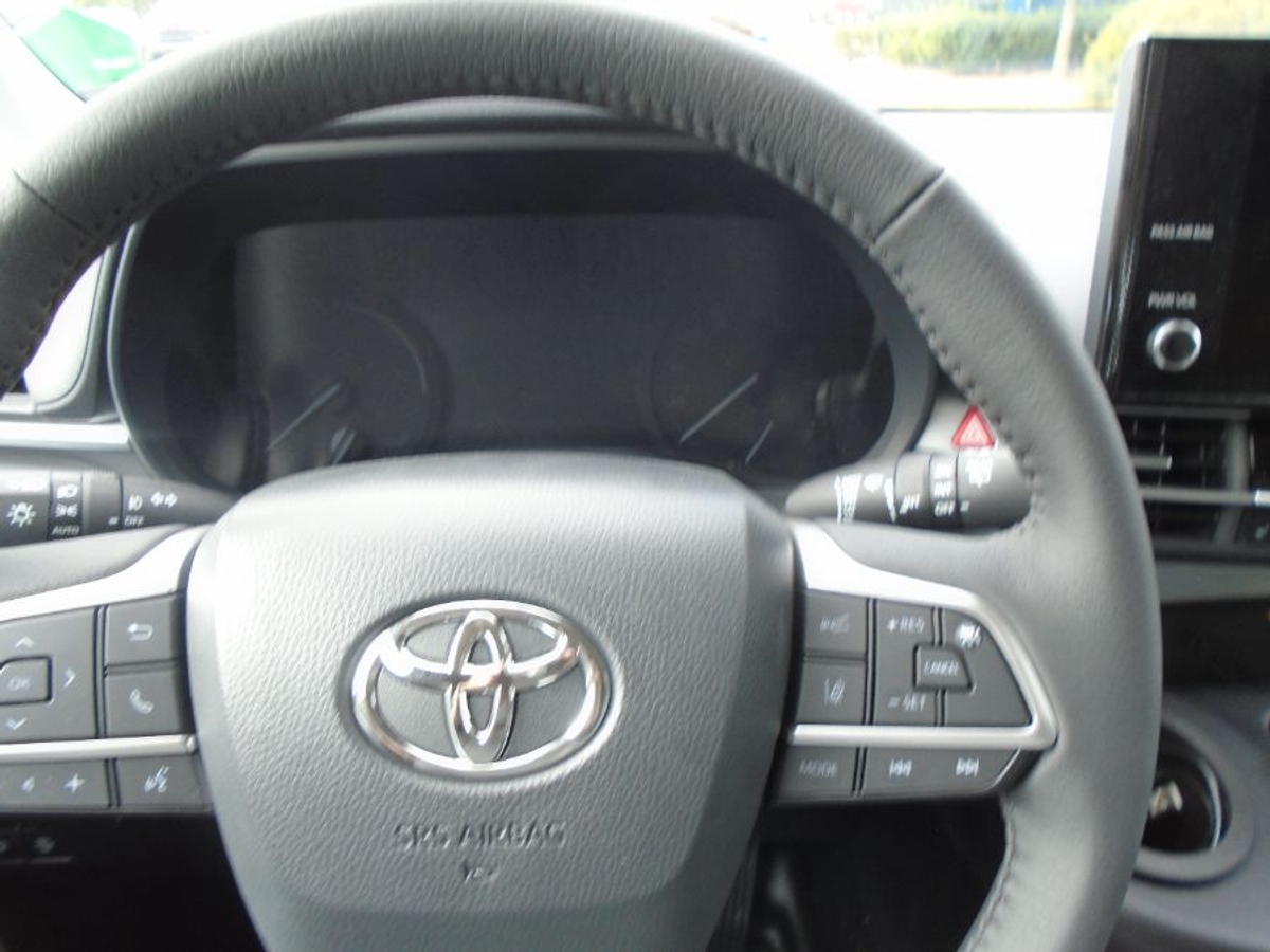 2025 TOYOTA SIENNA - Image 5