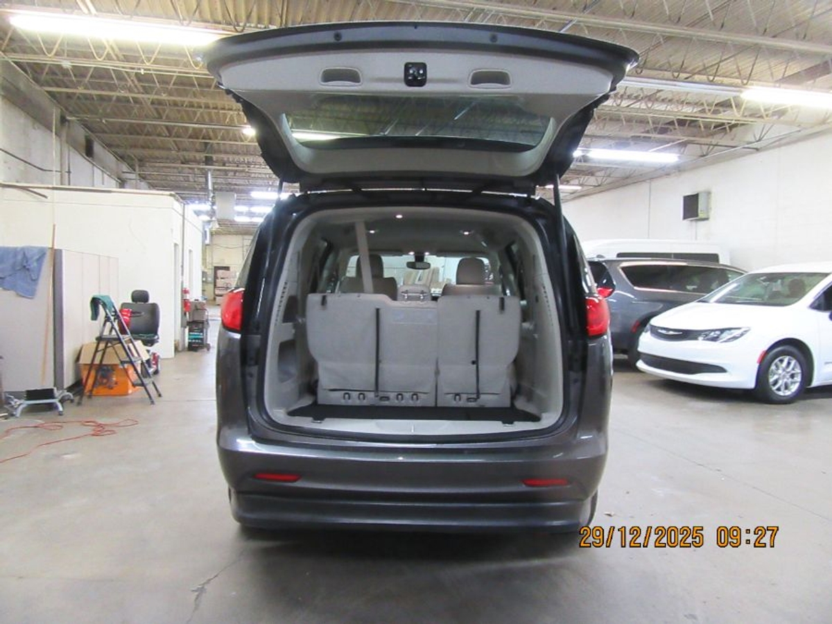 2021 CHRYSLER VOYAGER - Image 4